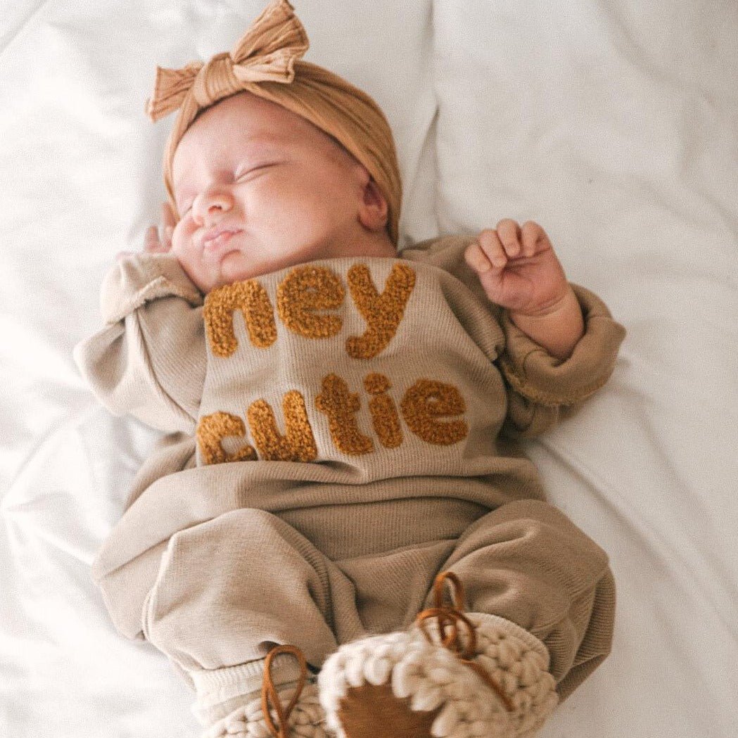 HeyCutieSet™ – Soft Cotton Baby Outfit – Unisex Toddler Clothing