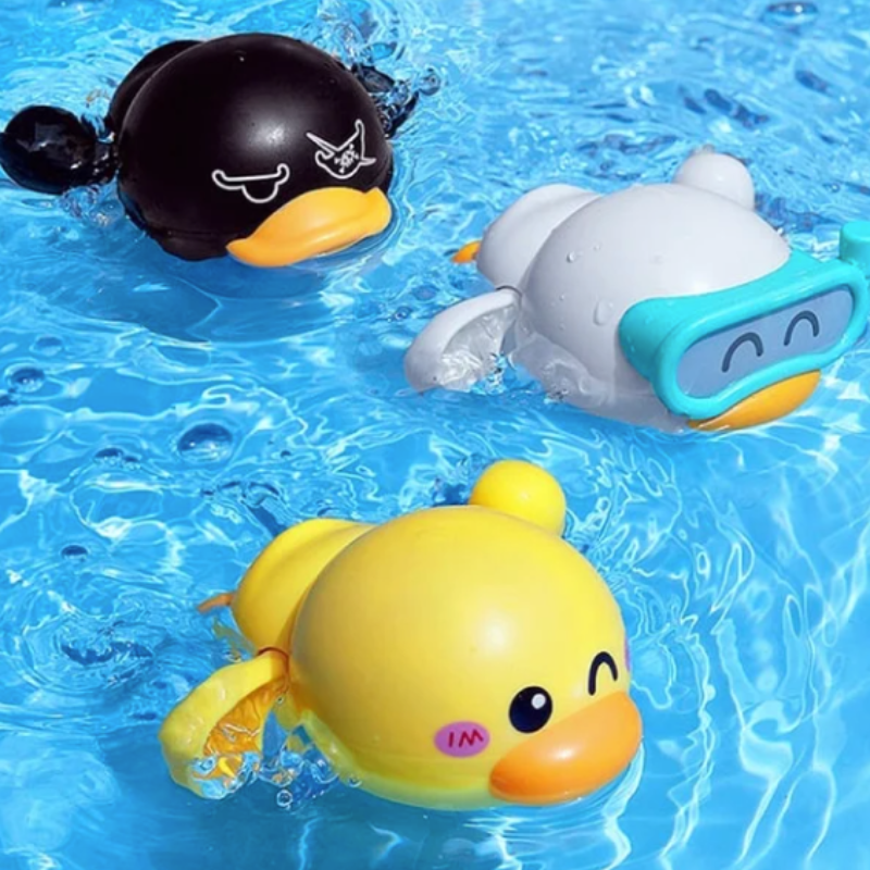 SplashScoot™ – Wind-Up Swimming Ducks – Bath-Time Fun